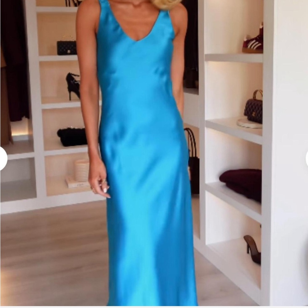Zara Vibrant Blue Midi Dress - Picture 2 of 6